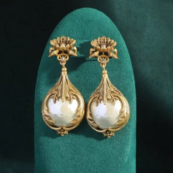 ANTIQUE STYLE PEARL DROP EARRINGS - Picture 1 of 5